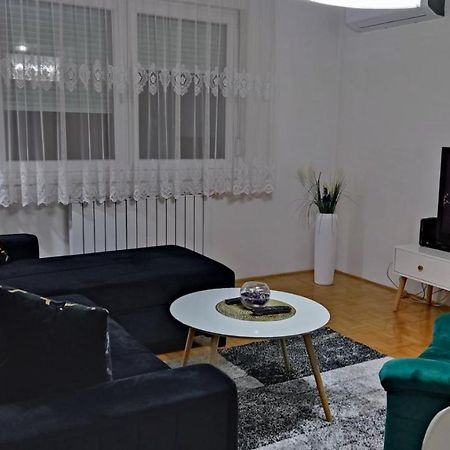 Apartman Carica Visoko Zewnętrze zdjęcie
