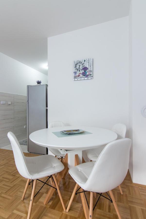 Apartman Carica Visoko Zewnętrze zdjęcie